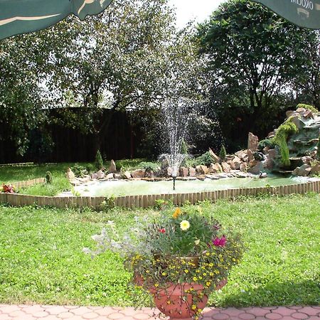 Hotel Bona Краків Екстер'єр фото